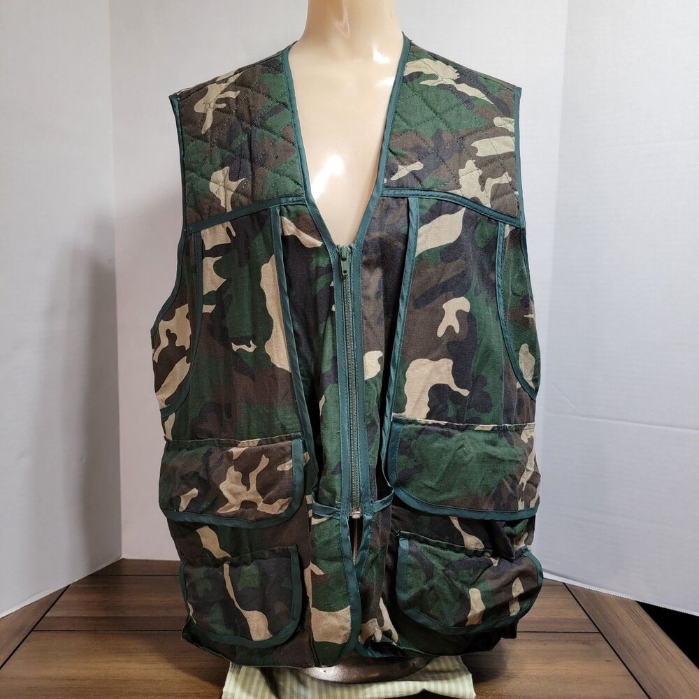 Game Winner Sportswear Camo Hunting Vest - Size Medium 38/40